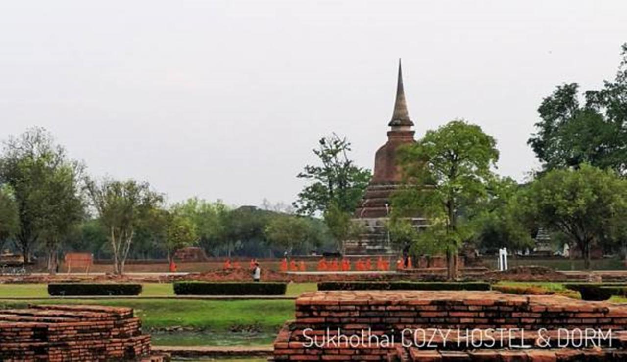 Sukhothai Cozy Hostel And Dorm Exterior photo